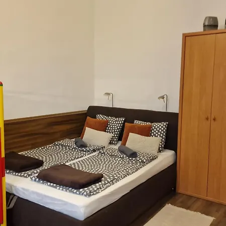 Apartamento Dombóvári Way Close To Elte It University&info Park Budapeste