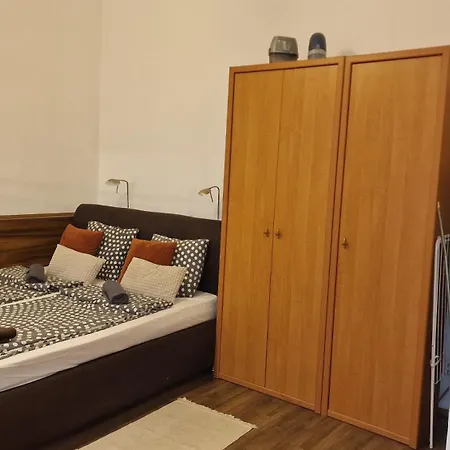 Dombovari Way * Budapest