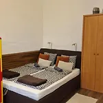 Lejlighed Dombovari Way Close To Elte It And Info Park Budapest