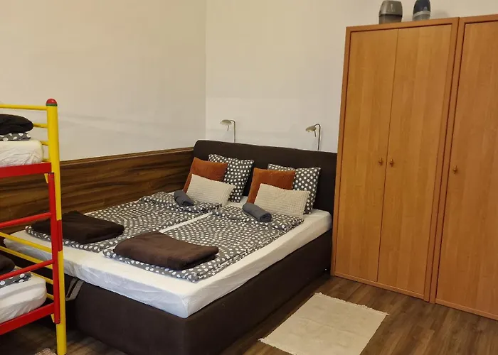 Dombovari Way Close To Elte It And Info Park *